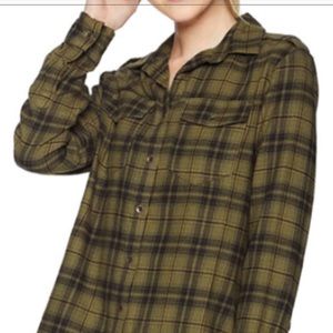 BillaBong green flannel